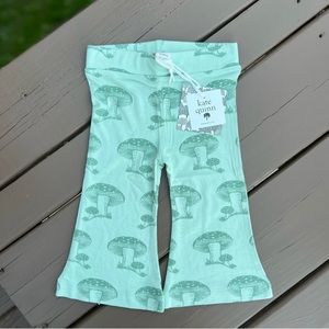 Mushroom Pants, Kate Quinn, 12-18 months, NWT, Green, Flare Bottom, Infant/Baby